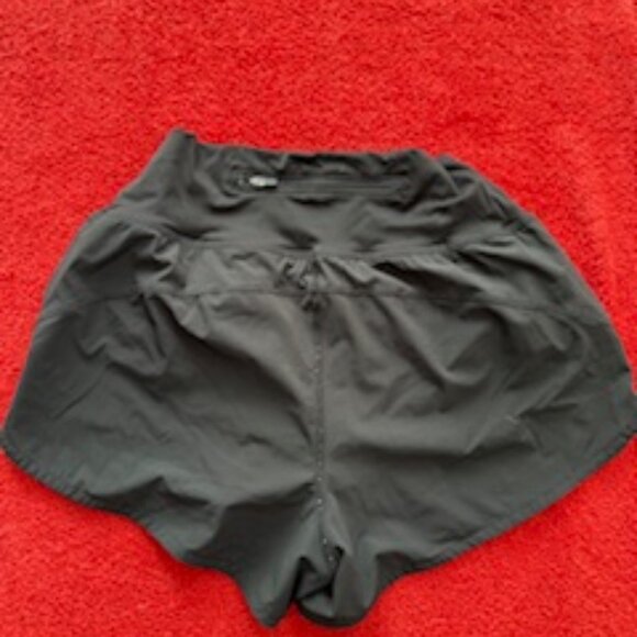 Gilly Hicks - Black active shorts - size s - Picture 2 of 3